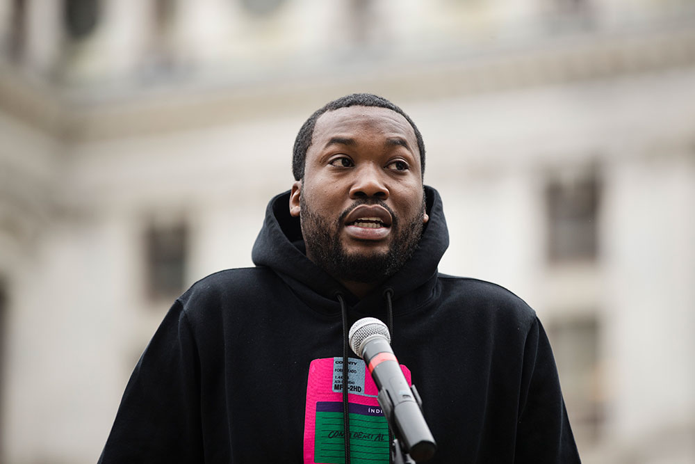 5 Reminders Meek Mill Is A Beast At Battle Rapping –